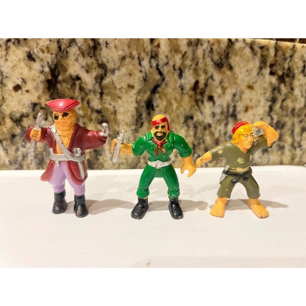 Vintage Pirate Action Figures Set of‎ 3 Captain Crewman Hook Hand Small Plastic